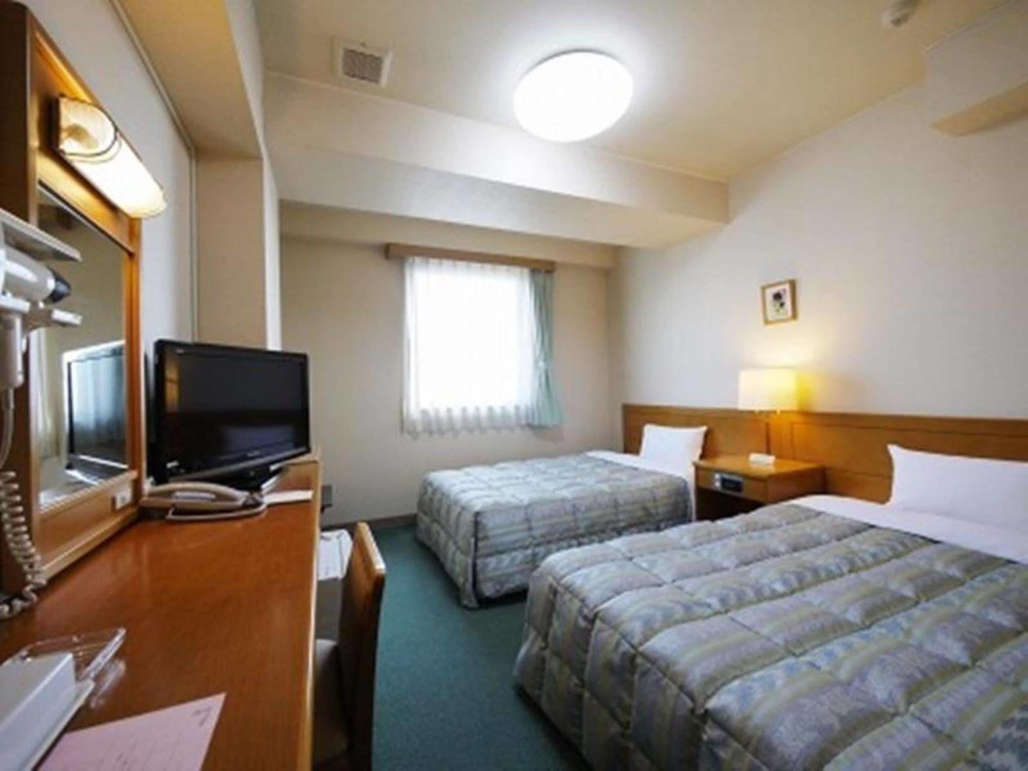 Hotel Route-Inn Tokoname Ekimae Екстериор снимка