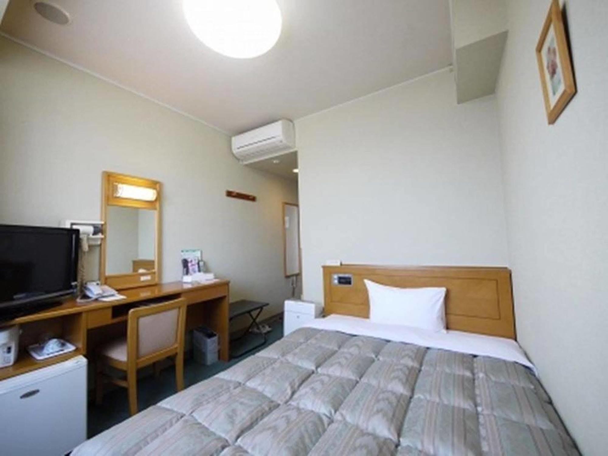 Hotel Route-Inn Tokoname Ekimae Екстериор снимка